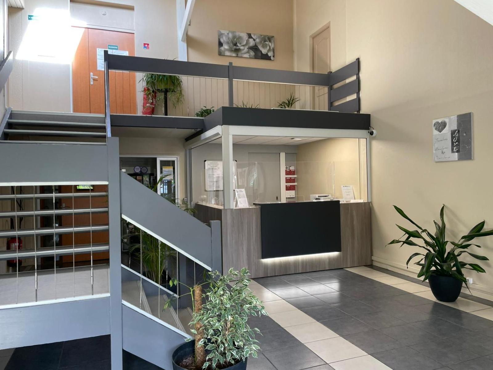 Be Myhotel Évreux Exteriör bild